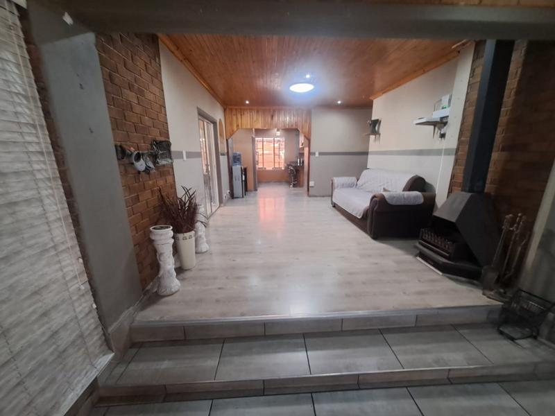 3 Bedroom Property for Sale in Vaalpark Free State